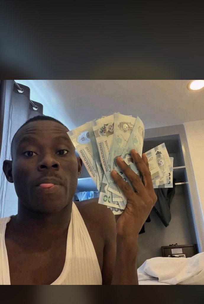 EmmyR76801's tweet photo. @socetyhatesjay Next month for Favour us AMEN 🙏 https://t.co/SvK6m6fwrk