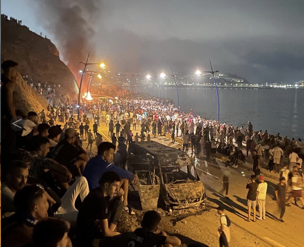 SamoGlavan's tweet photo. ZDAJ JE JASNO TUDI
NAJBOLJ POKVARJENIM LEVIČARJEM IN
NAJBOLJ BUTASTIM DESNIČARJEM:
⬇️⬇️⬇️⬇️⬇️⬇️⬇️⬇️⬇️⬇️⬇️⬇️
Če jih ne bomo napodili, nas bodo pobili. https://t.co/qRitk52kT5