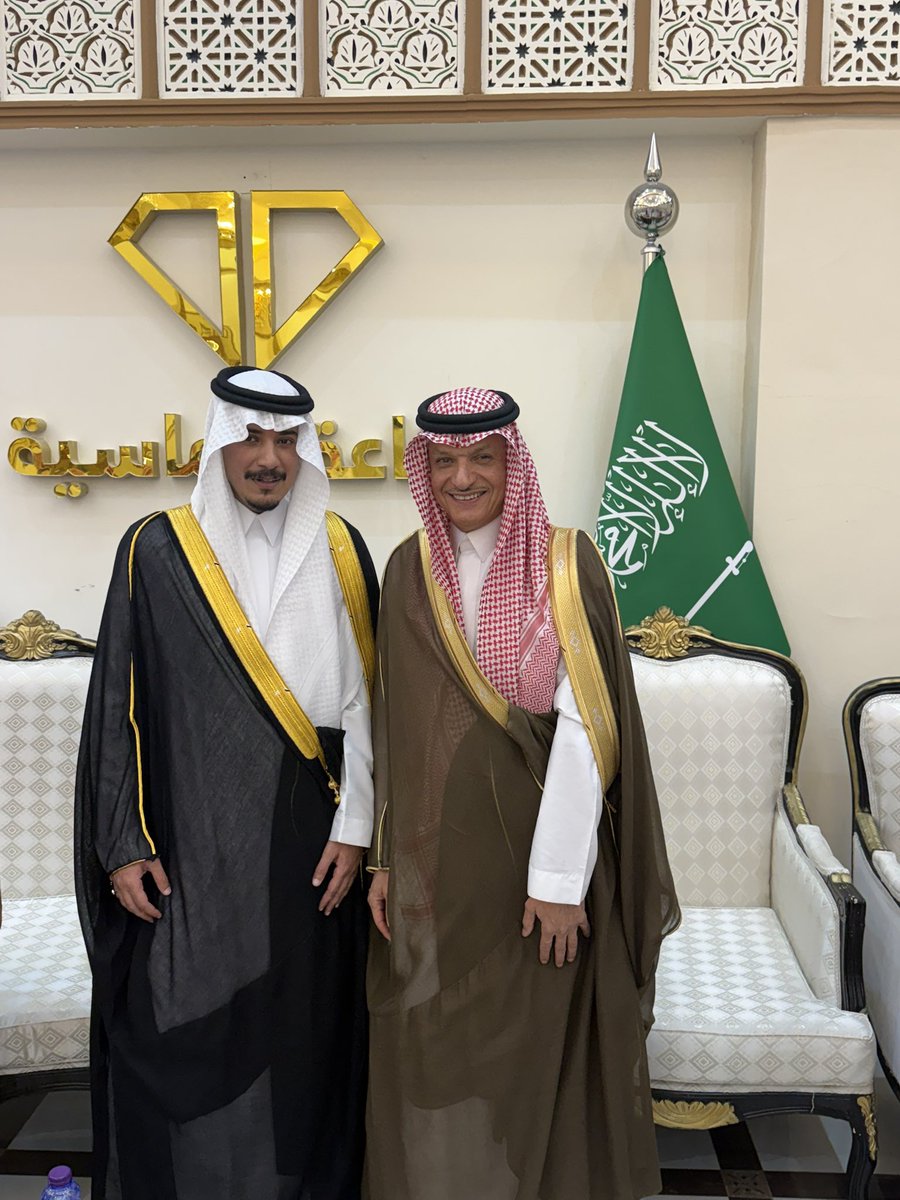 abdulforgiving's tweet photo. احتفل ابناء عماش بن قينان الرخيمي رحمه الله بزواج اخيهم الصدق احمد وقد سعدت بمشاركتهم الفرحة . الحفل أقيم بقاعة الماسية بمحافظة #الزلفي أبارك للعريس وعروسه واسال الله ان يبارك لهما ويبارك عليهما ويجمع بينهما في خير ويرزقهما الذرية الصالحة . https://t.co/zkra4Bahmd