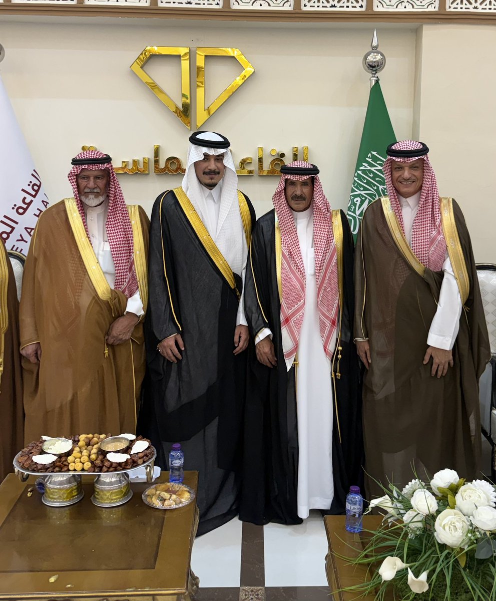 abdulforgiving's tweet photo. احتفل ابناء عماش بن قينان الرخيمي رحمه الله بزواج اخيهم الصدق احمد وقد سعدت بمشاركتهم الفرحة . الحفل أقيم بقاعة الماسية بمحافظة #الزلفي أبارك للعريس وعروسه واسال الله ان يبارك لهما ويبارك عليهما ويجمع بينهما في خير ويرزقهما الذرية الصالحة . https://t.co/zkra4Bahmd