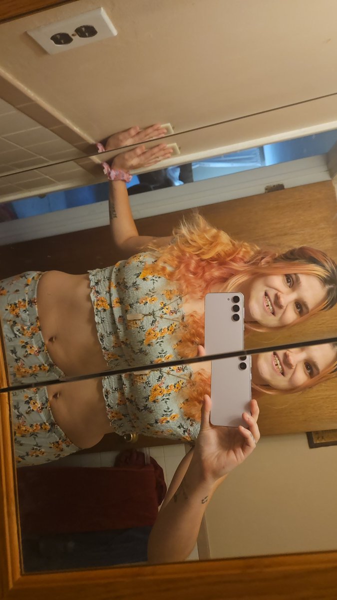 djcountrygurl88's tweet photo. Open mic night fit (from yesterday) #currentpictures #model #hatersgonnahate #keepdoingme #showoff https://t.co/FoqNmC9P79