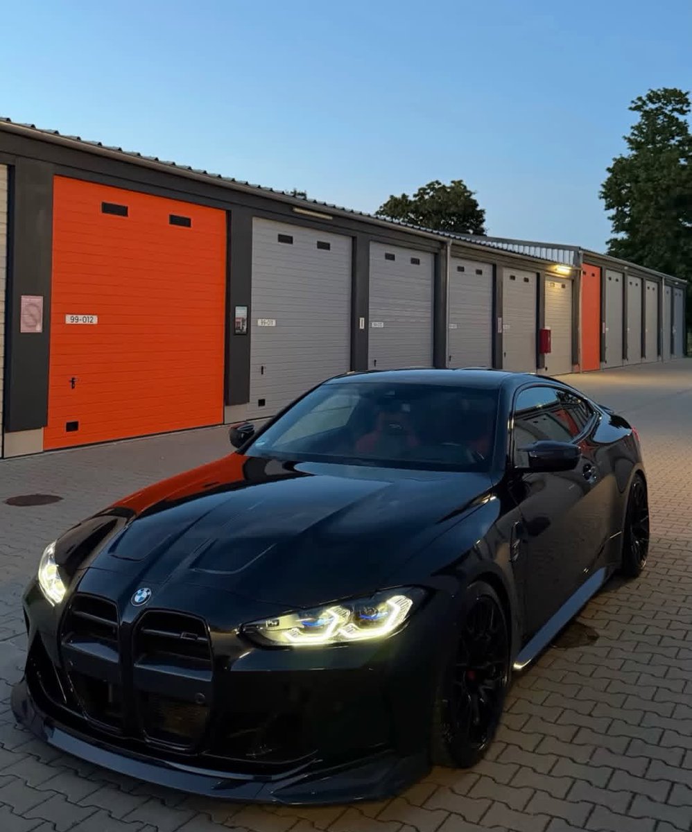bmwfanworld's tweet photo. BMW M4 G82 🖤🖤 https://t.co/hTOkSAIqKT
