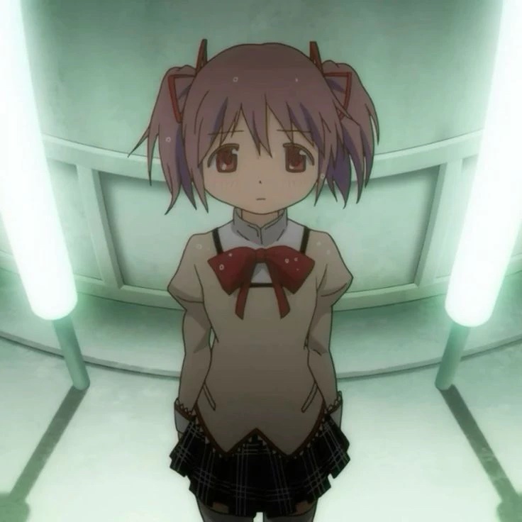 FZL_1005's tweet photo. Why she looking at me like I did something wrong https://t.co/FO5eqLAIOy