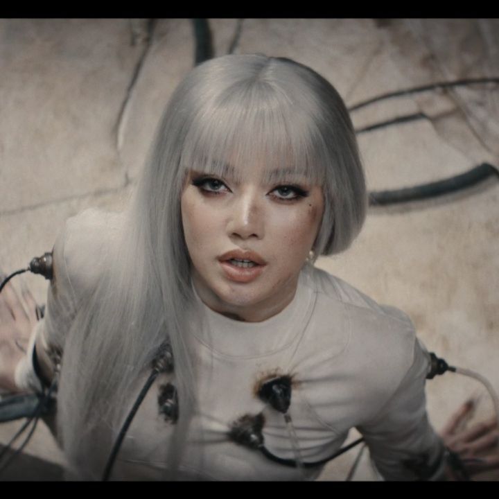 debaekwexk's tweet photo. : Opinions on 'BAD ANGEL' by LISA &amp; ANYMA?🪽
-
EAT IT UP QUEEEEEN https://t.co/WBZvIOnfSP