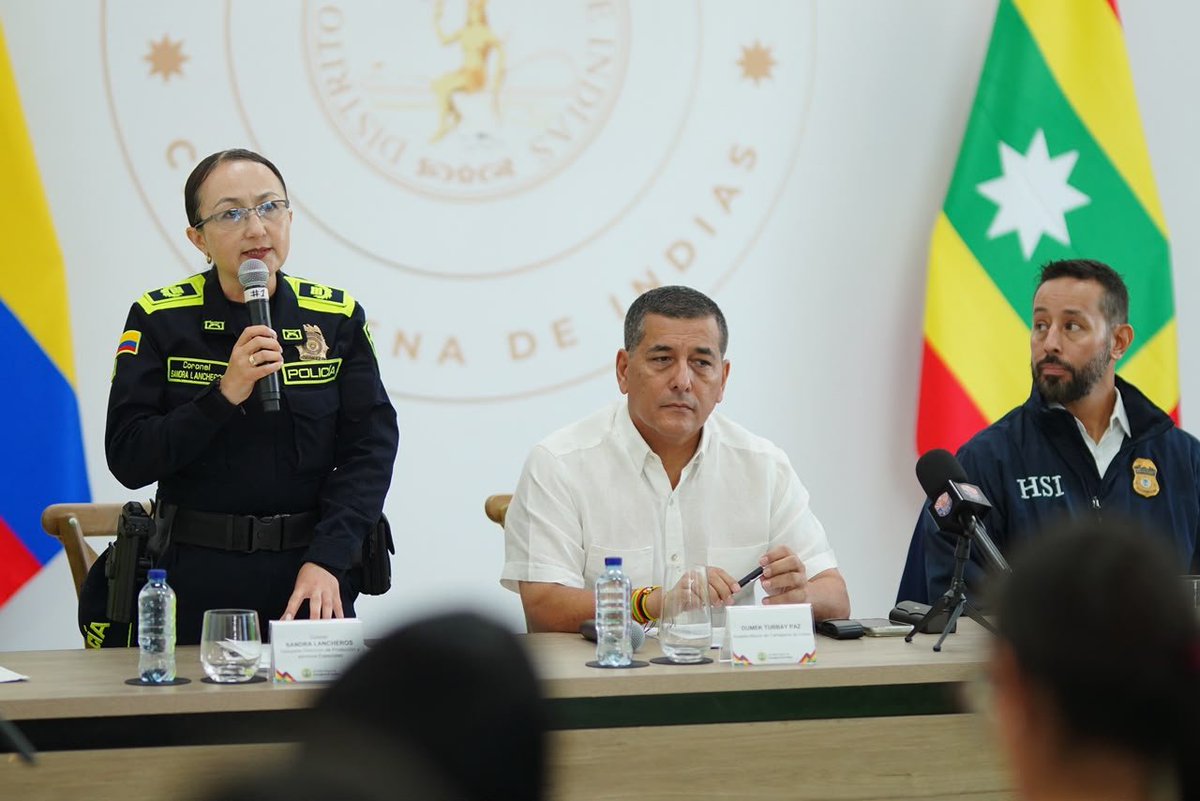 dumek_turbay's tweet photo. Cuando llegamos en 2024 a la @AlcaldiaCTG, nos comprometimos a enfrentar sin tregua el flagelo de la Explotación sexual comercial de niños, niñas y adolescentes -ESCNNA- en #Cartagena. 

Hoy somos epicentro del golpe más contundente contra la ESCNNA en la Región, gracias a la operación “CYBER GUARDIANS”, un trabajo conjunto con la @PoliciaColombia, la @FiscaliaCol y la agencia estadounidense Security Investigations -HSI-, en el que fue desarticulada una estructura criminal transnacional dedicada a la producción, almacenamiento y distribución de material de abuso sexual infantil.

Esta megaoperación interagencial de seis meses, coordinada desde Cartagena, permitió la captura y judicialización de 9 personas en cinco ciudades del Caribe colombiano, ratificando la política de cero tolerancia frente a los delitos que vulneran los derechos de la infancia.

Cinco de las capturas se materializaron en La Heroica, consolidándonos como epicentro interinstitucional de la lucha contra ESCNNA en la región.

Una recomendación a toda la ciudadanía: necesitamos sus ojos y su voz. Si ven o sospechan algo en los entornos digitales o físicos de sus hijos, denuncien. La Línea nacional de emergencia 123 y la Línea 141 del @ICBFColombia están activas.