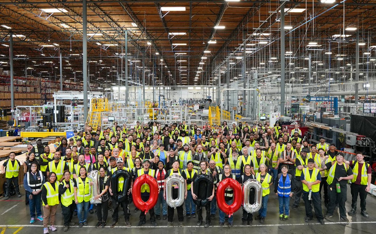 gigafactories's tweet photo. 10 years of Giga Nevada this week! Congratulations to our entire team.

A decade of building battery packs, drive units, LFP cells &amp; @Tesla_Semi

Next decade will be even bigger https://t.co/lJbpjgq52A