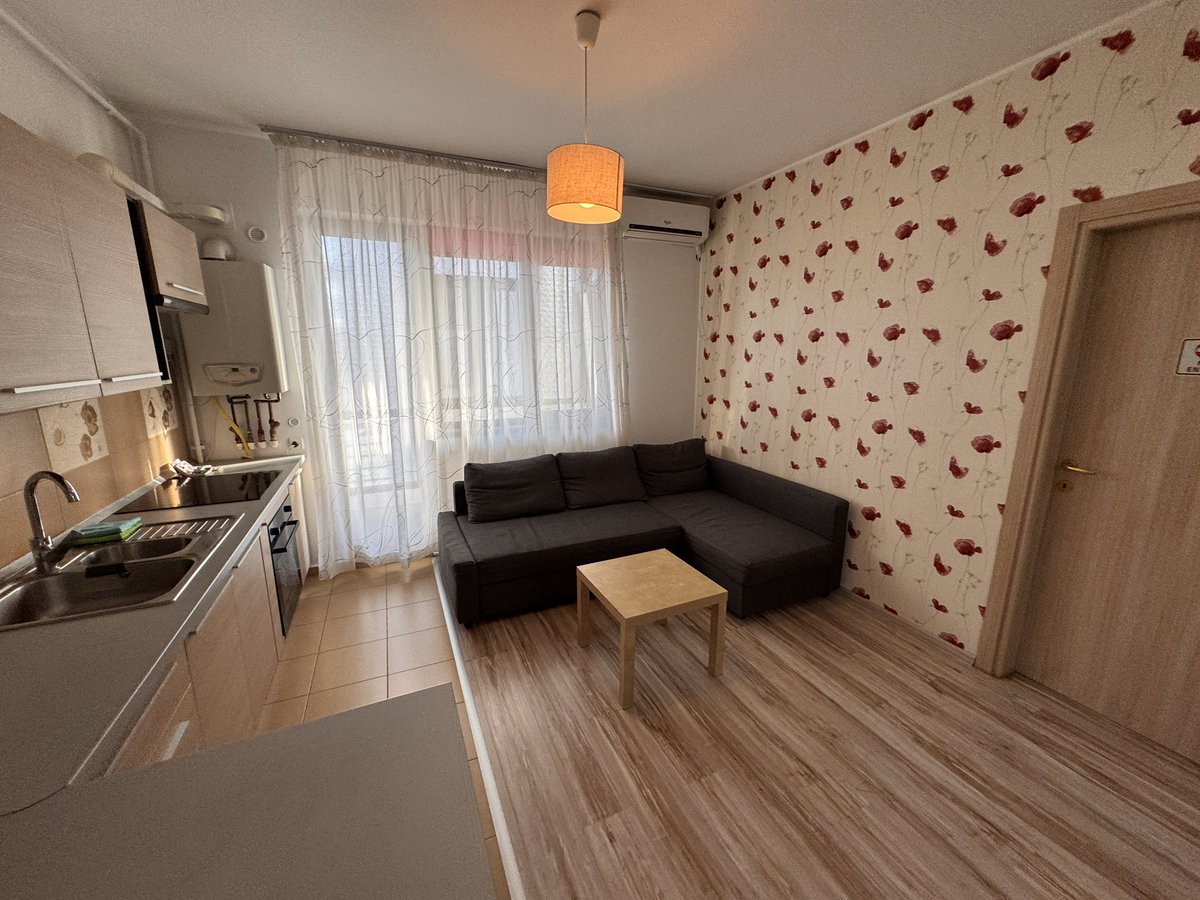 lamuncaba's tweet photo. Dragii mei, am nevoie de ajutorul vostru iarasi. 

Am pus apartamentul la vanzare si m-ar ajuta un RT, daca nu va supărați si nu va deranjează.

Aveti nevoie de mai multe informații, va stau la dispoziție.
Multumesc! https://t.co/GlnecVkINe