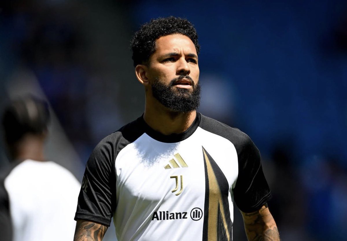 Abdulhak114's tweet photo. ⚪️⚫️🇧🇷 Douglas Luiz: "I want to stay at Juventus this summer." "They are giving me another chance and it's what I wanted." Spalletti set to test him in pre-season after a tough two years on loan away from Turin 🇮🇹⚽️ #Juventus #DouglasLuiz https://t.co/KeauFvORPS