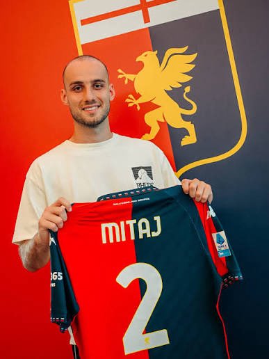 NicolaBotticini's tweet photo. Il #Genoa supera la concorrenza del #Porto e si assicura #Mitaj 🔴🔵
Mitaj è un classe 2003, arriva dall’ #AlIttihad dove ha vinto campionato e coppa del Re.
Dopo aver esordito con la maglia della Grecia, Mitaj nel 2019 ha scelto l’Albania 🇦🇱
@GenoaCFC @tvdellosport @DAZN_IT https://t.co/PWpZ2sI1dY