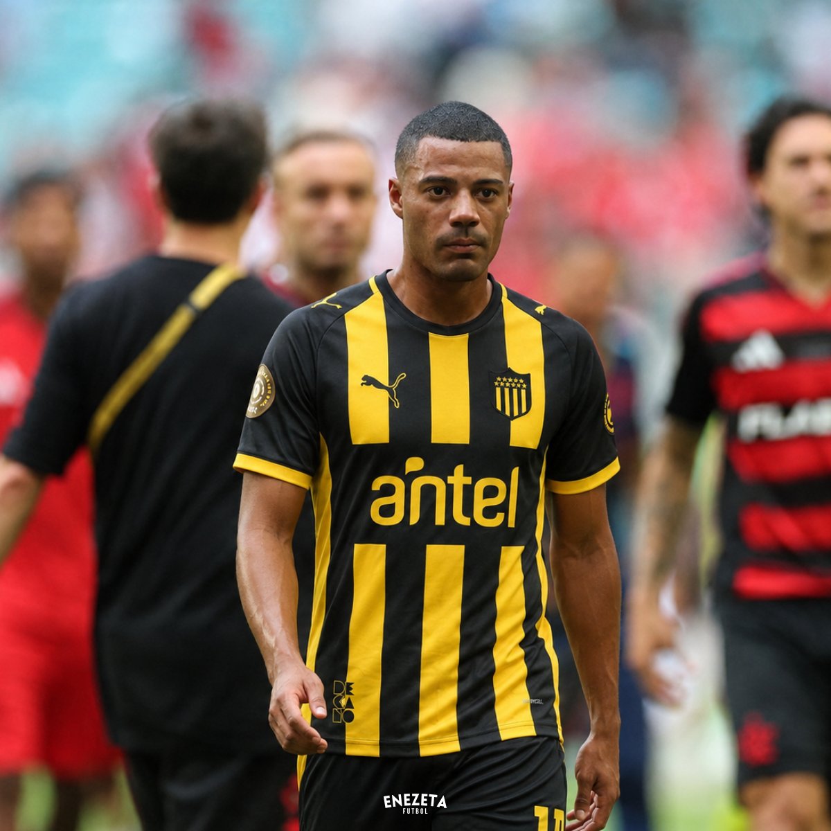 EnezetaFutbol's tweet photo. AHORA‼️

📣Informan desde Brasil que Flamengo esta abierto a Rescindir el contrato de Nico de la Cruz, crecen las chances de que el 7 llegue al Peñarol.

✅Flamengo se ahorraría entre USD 6 y 8 millones de sueldo por el contrato.

Su salario en el manya rondaria los USD 100mil💰. https://t.co/KJKX5O9Au3