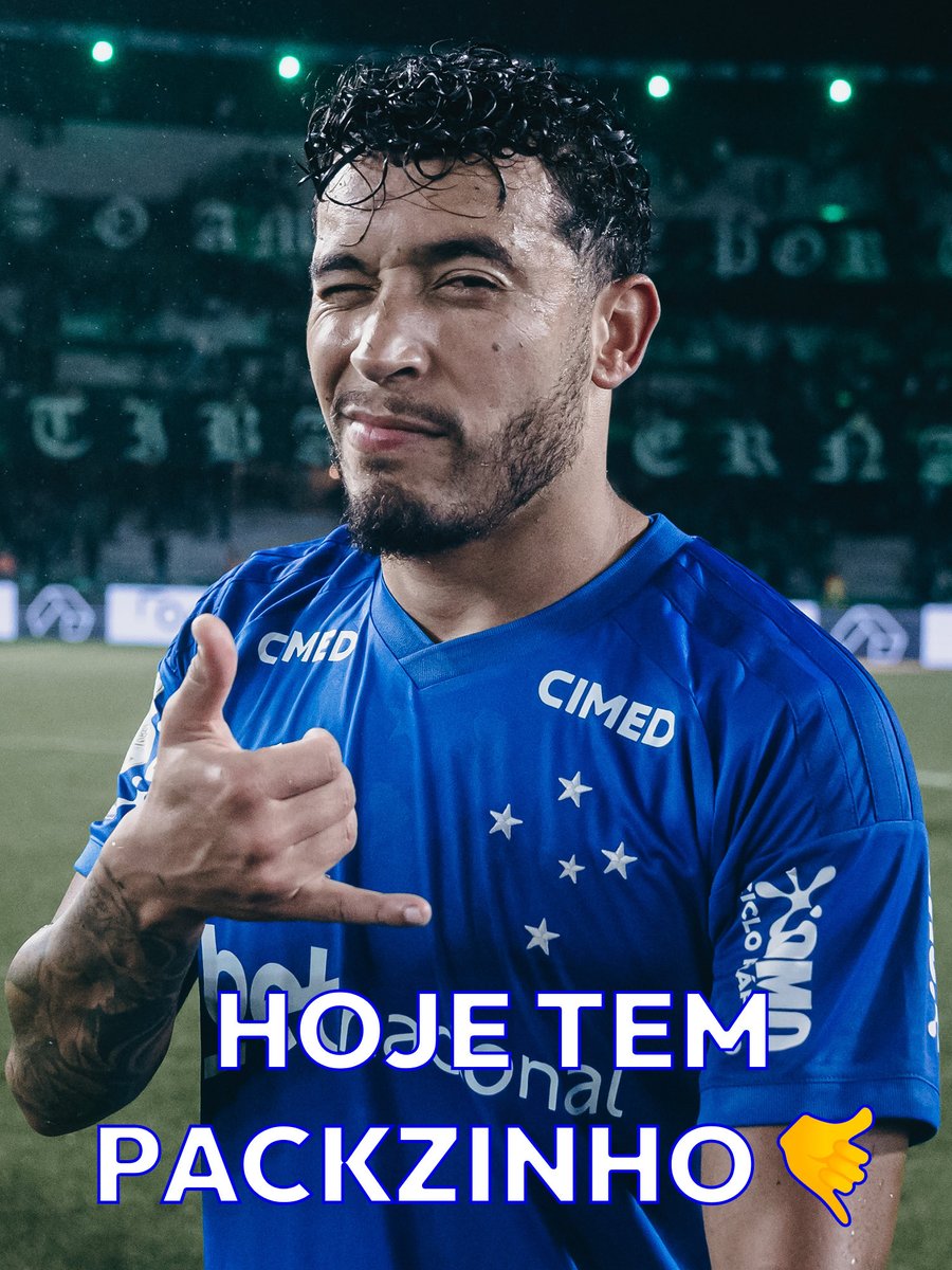 Cruzeiro's tweet photo. O verdadeiro e original 𝙋𝙖𝙘𝙠𝙯𝙞𝙣𝙝𝙤 𝙙𝙖 𝙑𝙞𝙩𝙤́𝙧𝙞𝙖 está entre nós! 🦊💙 https://t.co/280vBIElk3