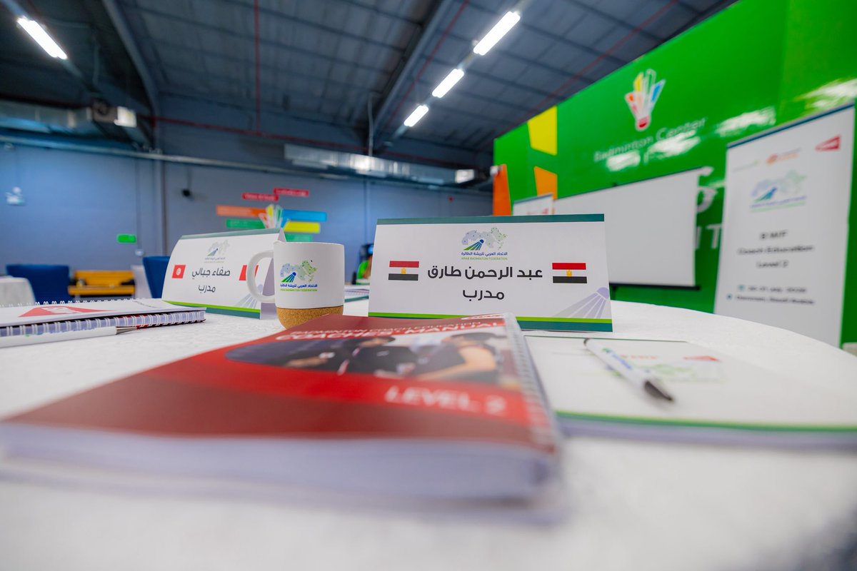 ArabBadminton's tweet photo. ختام دورة المدربين الدولين للمستوى الثاني 2026 🏸👏🏻🌎 https://t.co/DfWq2fj8dx