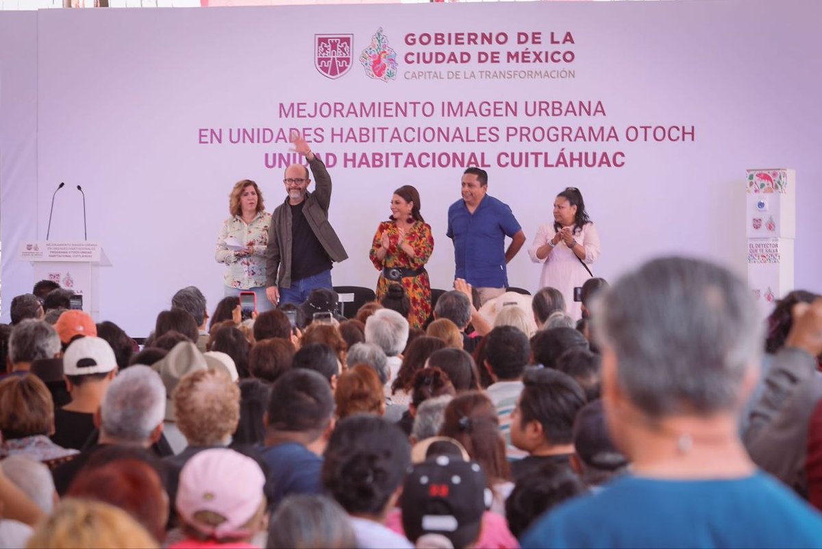Vivienda_CDMX's tweet photo. 🏘️ La #JefaDeGobierno, @ClaraBrugadaM, encabezó, junto con nuestro secretario de #Vivienda, @IntiMunoz, y la subsecretaria de @sauh_sv_cdmx, @LupitaChavez_C, la entrega de los trabajos de rehabilitación del programa #OTOCH en la Unidad Habitacional Cuitláhuac, así como en Villa Estrella I, Frente 7 y Santa María 31, en la @Alc_Iztapalapa.
1/3 🧵