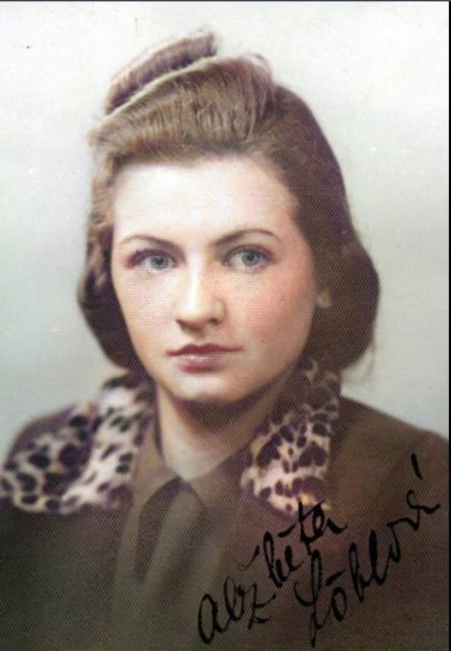 Church22669Kyle's tweet photo. 31 July 1923 | Czech Jewish woman Alžběta Pohnertová was born in Prague.
She was deported to #Auschwitz from #Theresienstadt Ghetto on 26 January 1943. She did not survive. Alžběta was the wife of Hanus, born 30-11-1919.
They were deported to Theresienstad on 20-06-1942 and 7 months later, on 26-01-1943 to Auschwitz. Beautiful young people. They had and should have so many years to live.
Alžběta & Hanus, today we see you and Will remember U
She has such striking, beautiful features, may her memory be a blessing