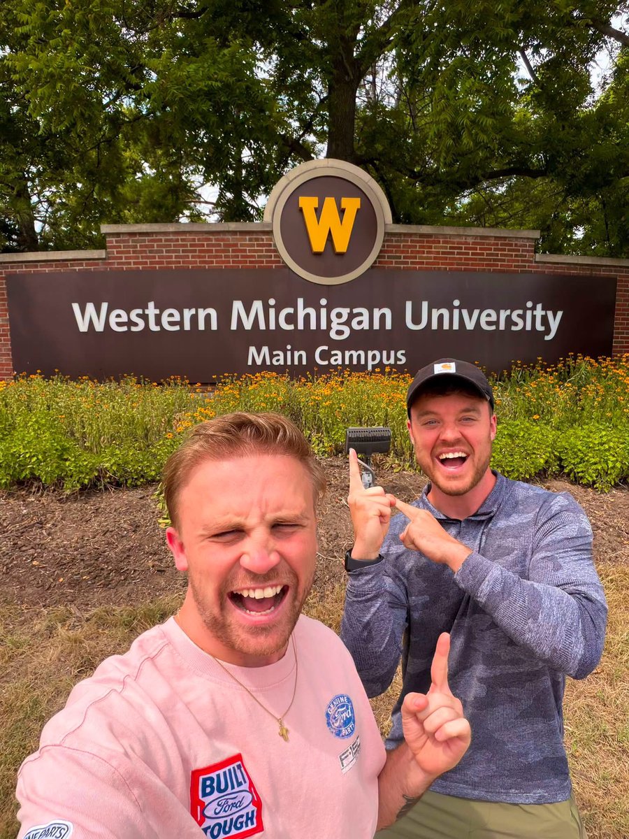 BroncoBarn's tweet photo. Let’s all give a warm welcome to social media influencers Josh and Jase as they have made it to KALAMAZOO!!! 🇬🇧

📷: Josh and Jase Facebook https://t.co/TxOXIACUxb
