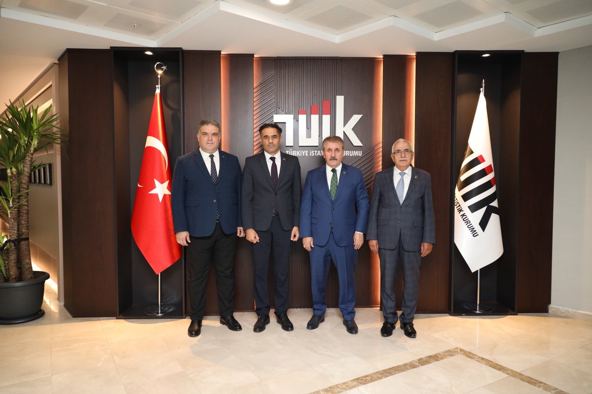 bbphabermerkezi's tweet photo. Genel Başkanımız Sayın Mustafa Destici, Türkiye İstatistik Kurumu (TÜİK) Başkanı Sayın Mehmet Arabacı'yı ziyaret etti.

Gerçekleştirilen görüşmede, ülkemizin ekonomik ve sosyal verileri ile istatistik çalışmalarına ilişkin değerlendirmelerde bulunuldu.

Nazik ev sahipliği ve misafirperverlikleri dolayısıyla Sayın Mehmet Arabacı'ya teşekkür ediyoruz.
#MustafaDestici
#BüyükBirlikPartisi
#Tuik