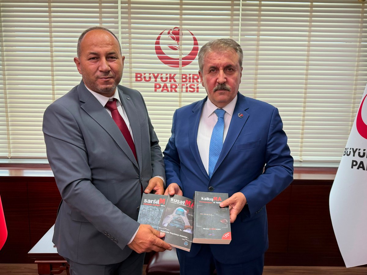 bbphabermerkezi's tweet photo. Türkçe Konuşan Ülkeler Uluslararası Gazeteciler Derneği Genel Başkanı Aytekin Polatel, Başkan Yardımcısı Erhan Hoşgör ve Yönetim Kurulu Üyesi Haluk Yavuzhan’dan oluşan heyet, Genel Başkanımız Sayın Mustafa Destici’yi makamında ziyaret etti.

Gerçekleştirilen görüşmede; medya, iletişim, Türk dünyasıyla ilişkiler ve ortak çalışma alanlarına ilişkin değerlendirmelerde bulunuldu.
#MustafaDestici 
#BüyükBirlikPartisi