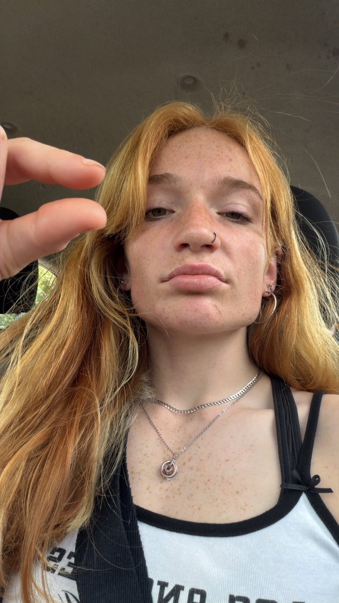 GODDESSlinds3y8's tweet photo. Your penis is more humiliating then a 30yr old in their   moms basement https://t.co/j846jC9azA