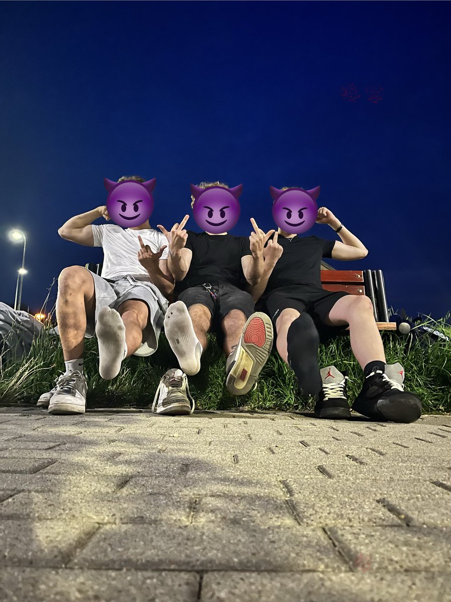 Fadofeet_'s tweet photo. Macie szmaty okazje żeby zostać dziś zdojonym💸przez 3 młodych panów😈, otwieracie portfel i opłacacie dzisiejszy wieczór pieski🐶🏧
#feetworshi̇p #findompl #cuckold #master #feet #soxy #blik #paypig #cashmaster #bankomat #cwel https://t.co/1ZaiLhEmSa