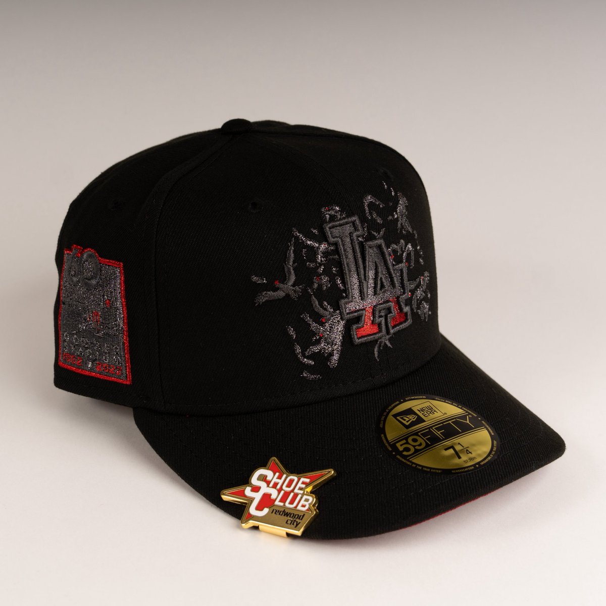 hatcrawler's tweet photo. SHOE CLUB X EXCLUSIVE LOS ANGELES DODGERS 🐦‍⬛ "ITACHI CROWS" 59FIFTY + FREE BRIM CLIP now available from @shoeclubrwc

Price: $59.99 USD

Link in profile or at https://t.co/CFSZjwhqrp

#shoeclubusa #hatcrawler #newdrop #mlb #losangelesdodgers https://t.co/TXOaKxm1jX