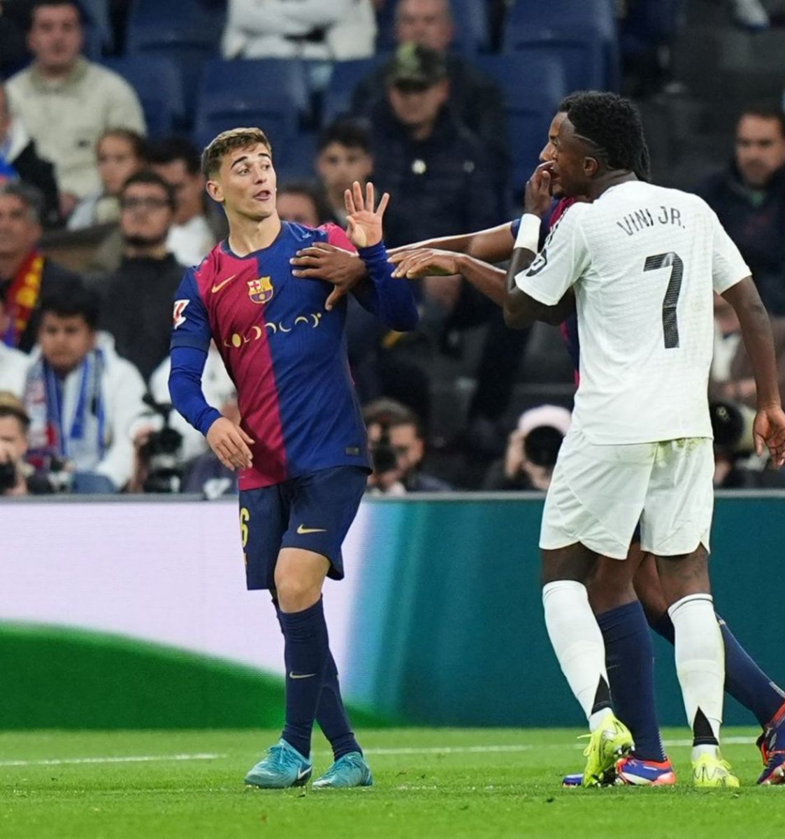 MagicalXavi's tweet photo. Gonna miss my favorite opp 💔 https://t.co/veDoL4CVzw