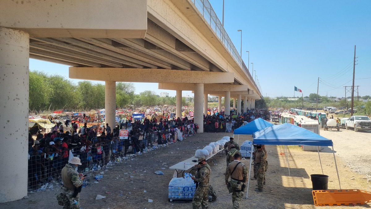 BPUnion's tweet photo. SPAIN - Been there, done that; it sucked! Check out the footage below from Biden's Border Crisis.

The failed OPEN BORDERS policies that allowed MILLIONS to invade our country proved to be disastrous for America. We CANNOT allow this to happen again. We MUST CONTINUE TO PROTECT OUR BORDERS!

Thank you, @POTUS Trump, for reversing the insanity!

OPEN BORDERS HAVE CONSEQUENCES! 

@realDonaldTrump @WhiteHouse @TrumpWarRoom @RapidResponse47 @RNCResearch