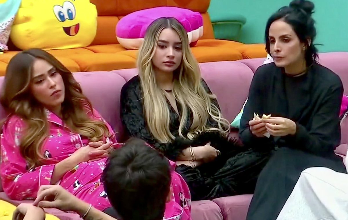 engfaling's tweet photo. Voten para que se queden estas 3 reinas🩷
#LaCasaDeLosFamososMéxico https://t.co/QIDGO5qIAF