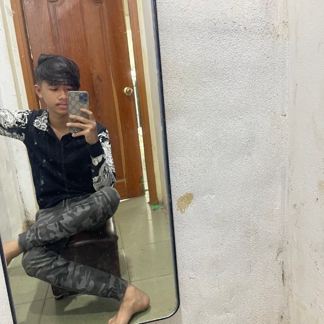 SoBo341387's tweet photo. ចង់មើលវិឌីអូអត់ រីផូសម្នាក់មួយមក នាក់មើលបាន1kផូសអោយមើល https://t.co/kaVNADsiA0
