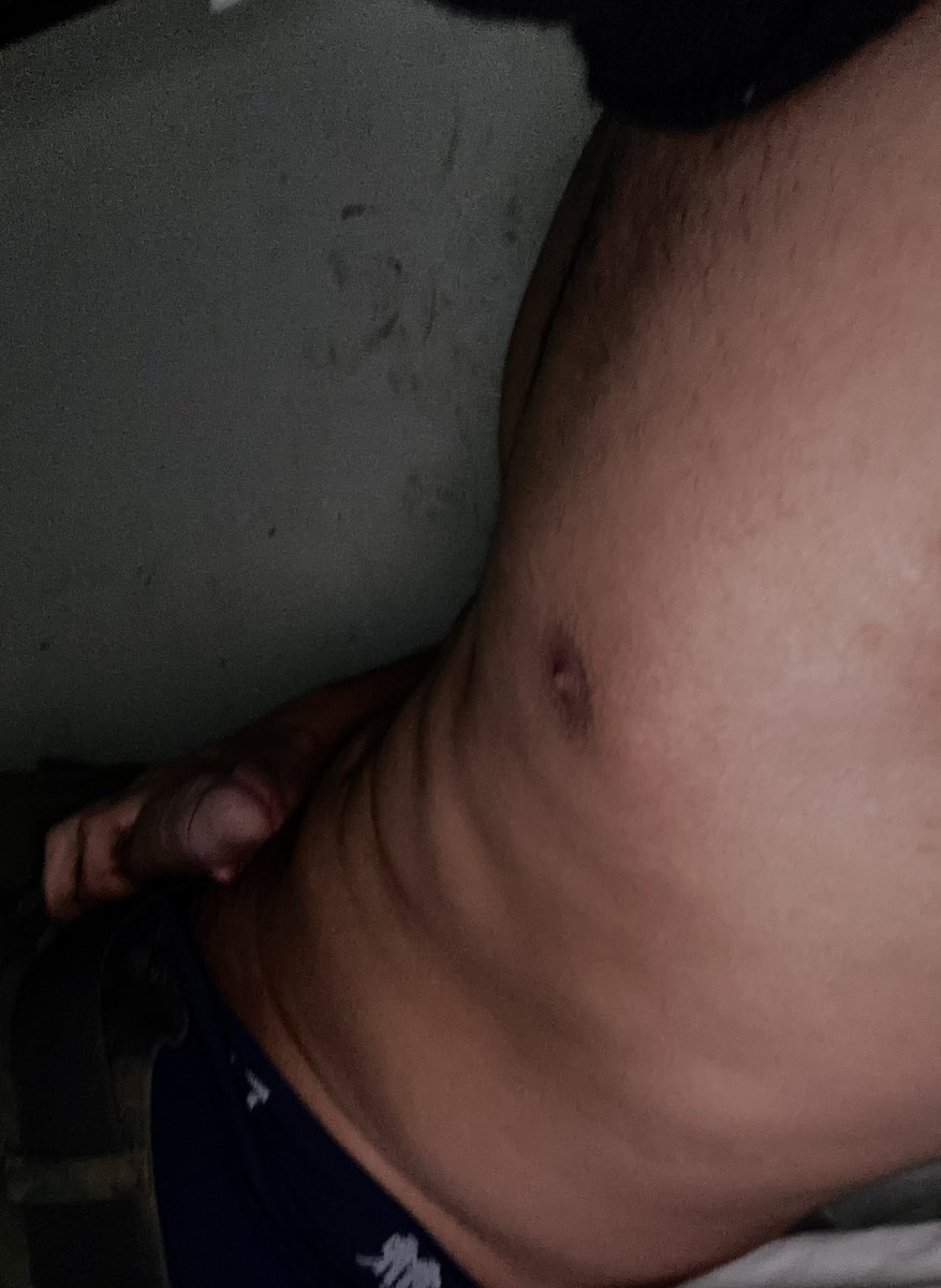 Miltpvh's tweet photo. Pediram muito na minha dm, então vou obedecer já que sou um militar padrão. 

#BRODERAGEM #military #chudai https://t.co/JQHGHM8fWO