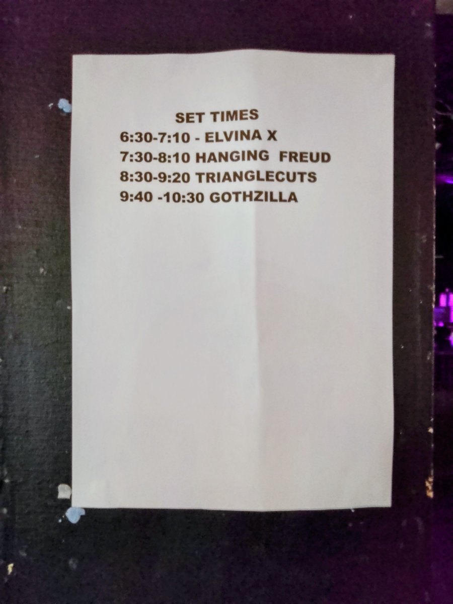 AmpedTo11's tweet photo. Goth night!#ElvinaX first,with her intense dark wave songs;#HangingFreud's post-punk electro featured Paula Borges'robust lugubrious vocals;#Trianglecuts darkwave sound & Gwen Osmond's sombre singing was goth perfection!#Gothzilla's upbeat gothrock rounded off a great night.🖤 https://t.co/b5Ap5JBTqo