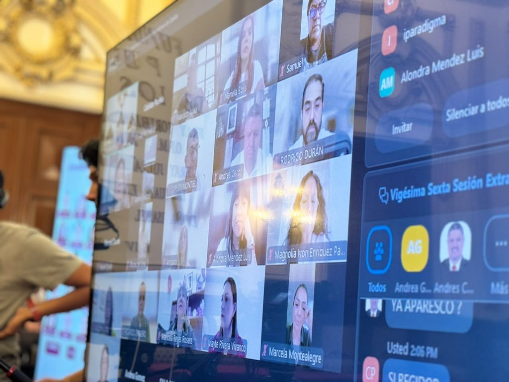 pepechedrauimx's tweet photo. El trabajo coordinado y el diálogo son fundamentales para seguir dando resultados. 

🏛Durante la 26.ª Sesión Extraordinaria de Cabildo continuamos impulsando acuerdos que fortalecen la administración municipal y contribuyen al desarrollo de nuestra ciudad. https://t.co/n0fjaGjiUu