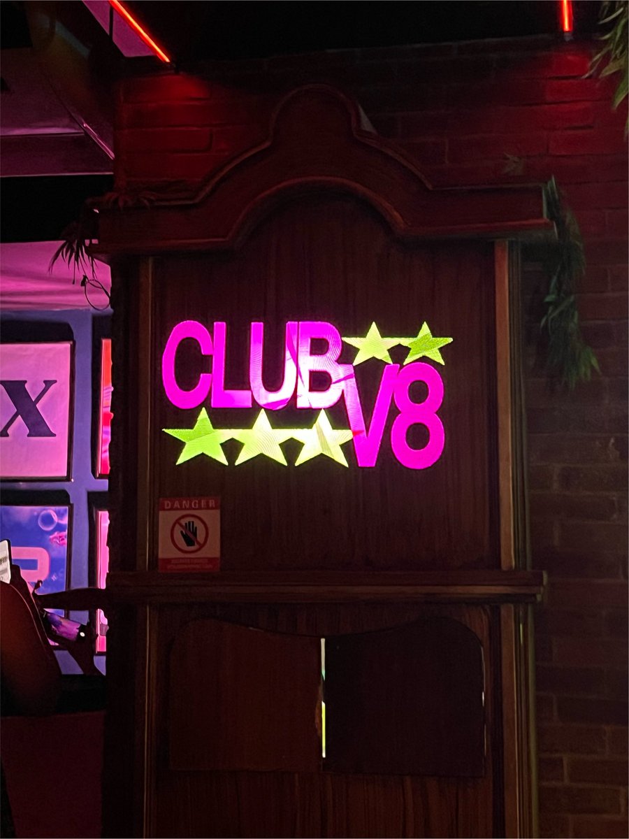 sunsnwo_o's tweet photo. v8 never die ✌️🎱 

i had too much omfg 😳 na-intensify pa yung pcd ko 😩

#V8_XMHPH #CLUBV8
#THE8 #디에잇 #VERNON #버논
#SEVENTEEN #세븐틴 @pledis_17 https://t.co/nN8qwlufeC
