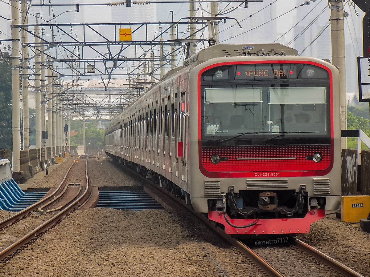 metro7117's tweet photo. cara   saya 
melepas  kemelekatan dari  tokyo metro 6000 series  yang mau menghilang dari per edaran  lintas tahun 2026 ini 
hutingin aja trainset  yang lagi dinasan ...walau rangkaian di dominasi
oleh jr 205 dan cli 225

#fotosepur https://t.co/xksmqeUspT