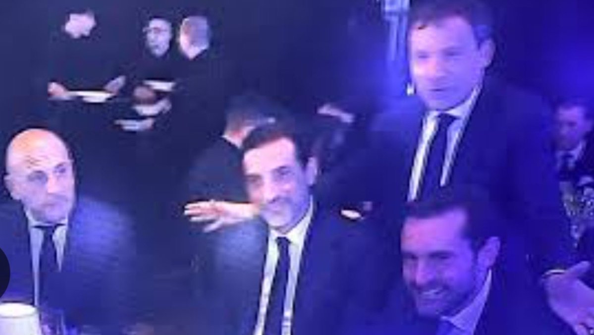 DeadpoorJuve's tweet photo. @andreaabodi @ilmessaggeroit @FIGC @SportGoverno @Coninews @Azzurri "Cambiamento anche di diverse figure-chiave della struttura federale", intende queste figure? https://t.co/w485vfFjet