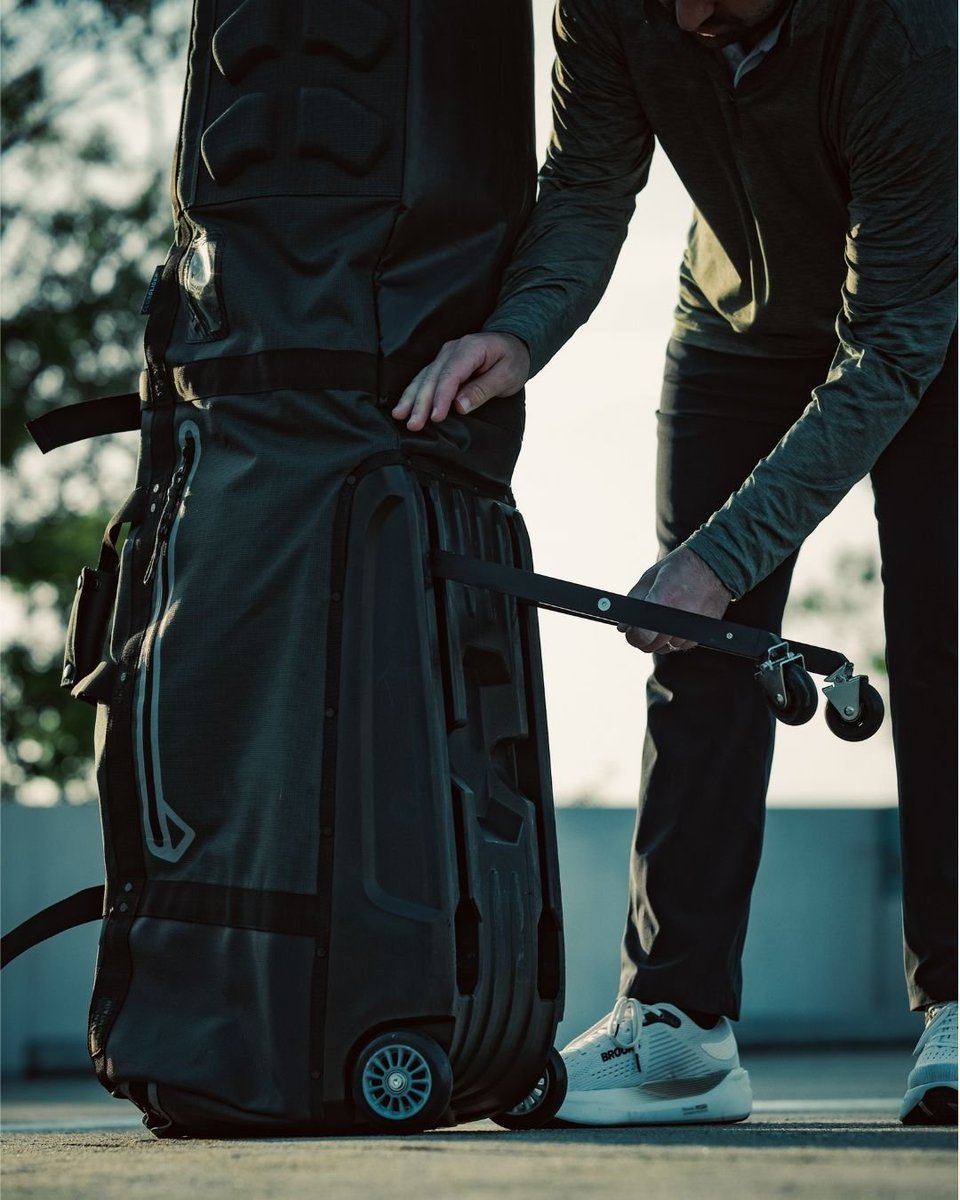SunMountainGolf's tweet photo. A travel bag should do more than carry your clubs.

It should reduce strain.
Protect your investment.
Move effortlessly.
Stand up to years of travel.

ClubGlider3 delivers. https://t.co/ZRcrCnUhzE