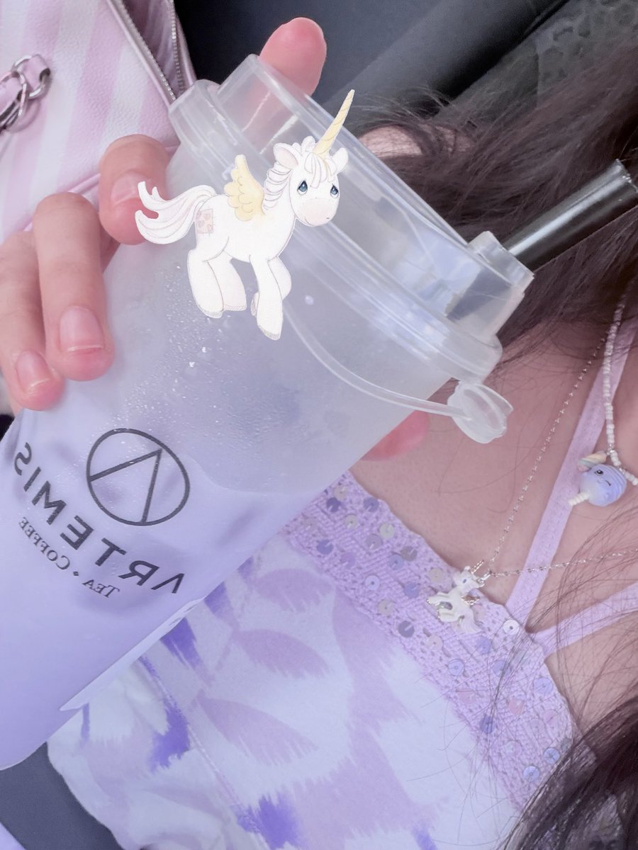 toyboxbun's tweet photo. coco taro🥥🤍 https://t.co/O7nX47TdQw