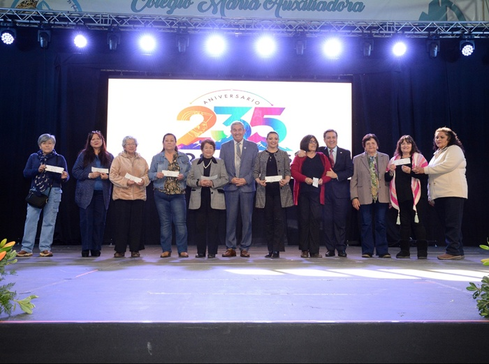 AoLaonline's tweet photo. Más de 150 organizaciones sociales de Los Andes reciben subvenciones municipales para fortalecer su labor comunitaria https://t.co/JVMj9d0Q6Y a través de @AoLaonline https://t.co/GRPTDReS64