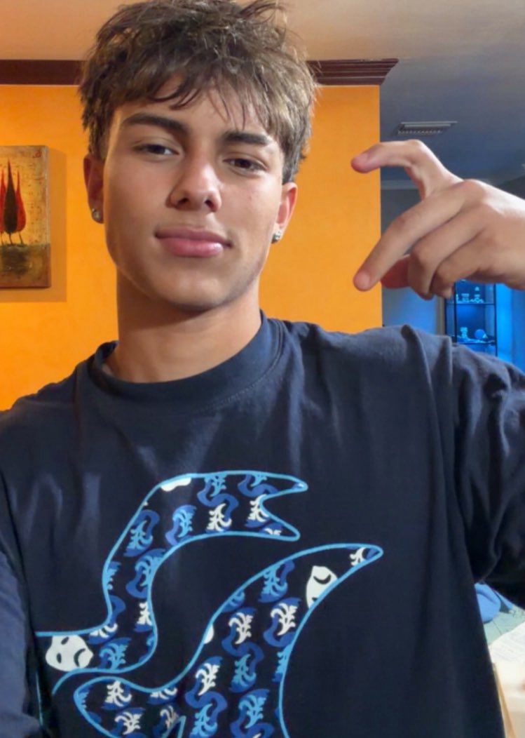 anatomarauders's tweet photo. ͏ ͏ ͏ ͏ ͏ ͏ ͏ ͏ ͏ ͏ ͏ ͏ ͏ ͏ ͏ ͏ ͏ ⋆.˚ dylan mulciber @lsviticus ⋆˙⟡

𝘦𝘴𝘱𝘦𝘤𝘪𝘢𝘭𝘪𝘻𝘢çã𝘰: cirurgia pediátrica. 
𝘪𝘥𝘢𝘥𝘦: 24. 
𝘴𝘦𝘹𝘶𝘢𝘭𝘪𝘥𝘢𝘥𝘦: gay. 
𝘱𝘳𝘰𝘯𝘰𝘮𝘦𝘴: ele/dele. 
𝘯𝘢𝘤𝘪𝘰𝘯𝘢𝘭𝘪𝘥𝘢𝘥𝘦: estadunidense. https://t.co/iQPdn67vKs