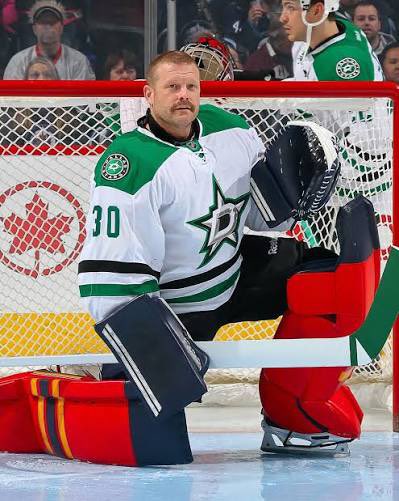 BruinsMusee's tweet photo. @Hurricanes_Muse B’s legend btw https://t.co/HVdyM4ehkt