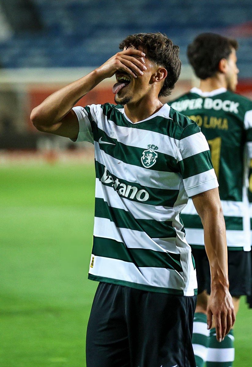 Sporting_CPAdep's tweet photo. Rafael Nel merece as oportunidades, praticamente sempre que entrou correspondeu.

Se for para ficar, Rui Borges tem de lhe dar minutos. Se for para ser a eterna 3.ª opção que quase não tem ritmo de jogo, então deve ser emprestado para um clube onde seja O TITULAR. https://t.co/4kfq8ddPrv
