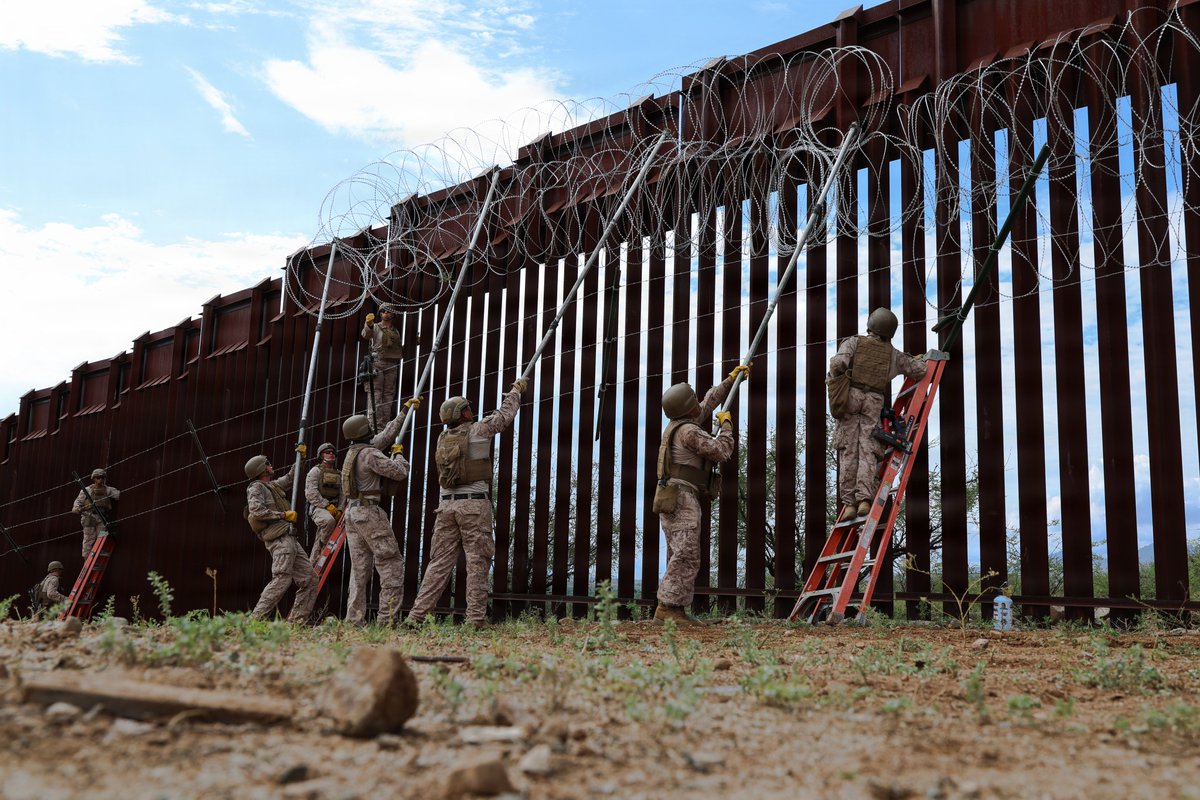 USNorthernCmd's tweet photo. Operating under Operation Ardent Vanguard, Joint Task Force-Southern Border (@JointTFSB) works hand-in-hand with @CBP and @DHSgov, maintaining constant vigilance day and night to protect our southern approaches. https://t.co/uHhmTGt4YD