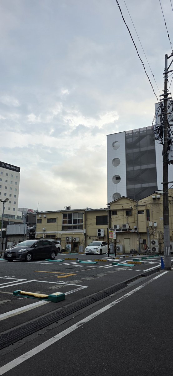 masa_masa313's tweet photo. おはようございます
午後８時半頃から呑んで今呑み終わり
太陽が眩しいっす🤣🤣🤣 https://t.co/S3gdH9Dk9I