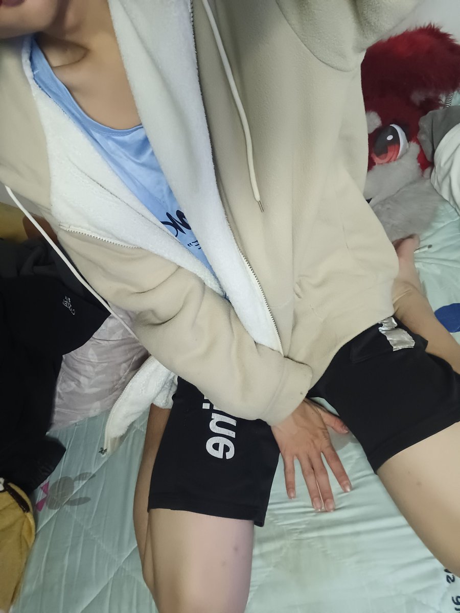 LienceOn5183's tweet photo. 好无聊啊😭 https://t.co/0yvFMypbbX