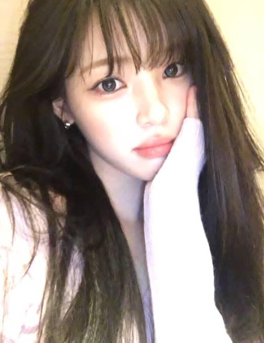 yuhapost's tweet photo. weverse update #yuha ♡ https://t.co/uo9zctNJzN