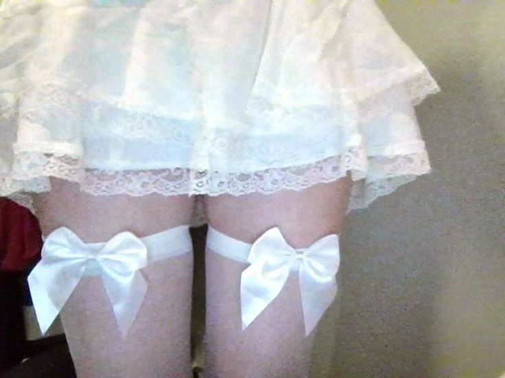 rottenapples67's tweet photo. pretty in white <3 
.
.
. 
#nsfwtwt #catgirl #ekitten #thighs #cute #bisexual #rapebait #barelylegal #kink https://t.co/rg1oCc11FZ