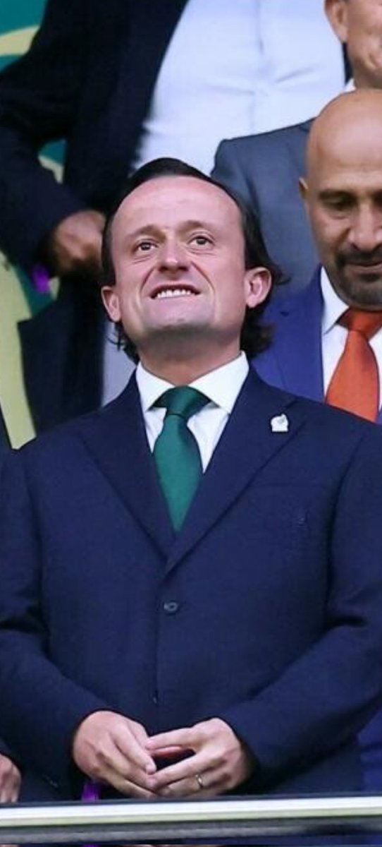 erik_mondra's tweet photo. La jeta de este cabrón me produce una sensación entre asco y ganas de meterle un pinche putazo en toda esa nariz de pito que tiene. https://t.co/XhNQqSrqAN