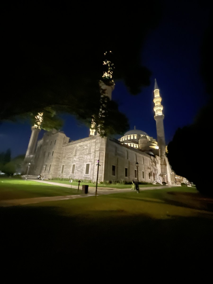 klcanss's tweet photo. Yatsı da daha bi güzelmişsin.🫶🏻 https://t.co/3ElaMX8bfg