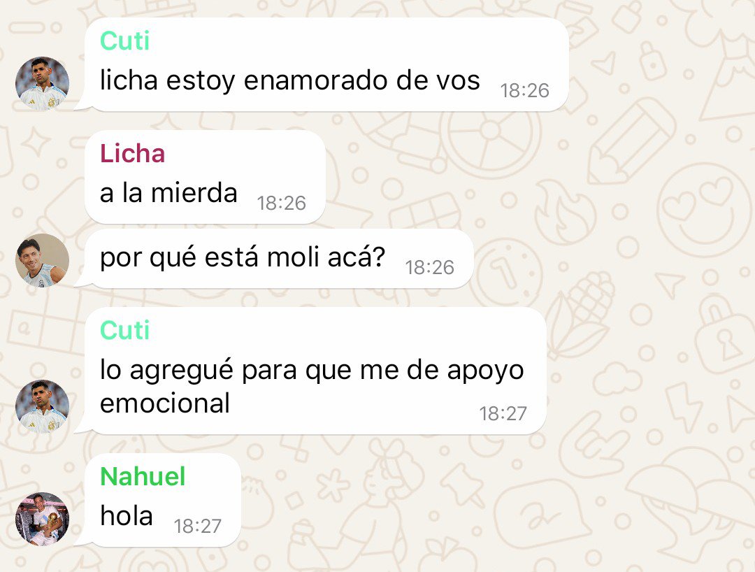notmilipilii's tweet photo. la dinámica de la banda del palo santo https://t.co/XoWh8YAXBo