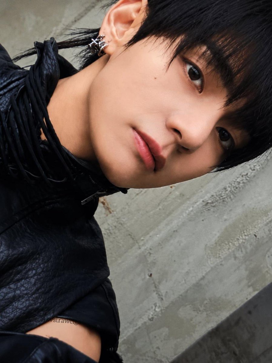 TK_Colombia_'s tweet photo. 📰| Fans que asistieron a la etapa norteamericana de la gira comenzaron a revelar las Lucky Draw Photocards del álbum ARIRANG de BTS. https://t.co/n0TBX8qPif
