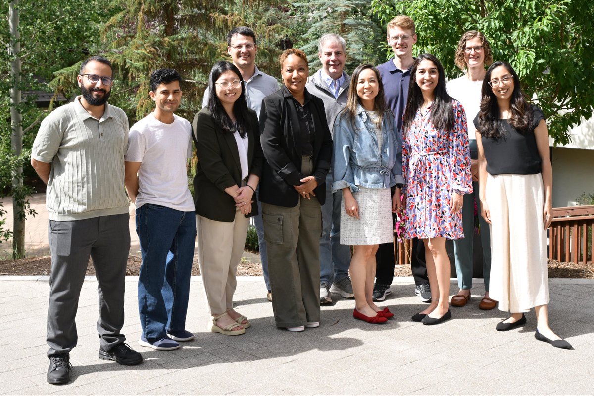Scott_Beeler's tweet photo. Grateful to @AACR and @ASCO for an outstanding Methods in Clinical Cancer Research Workshop in Vail. I learned a tremendous amount about clinical trials and drug development, received exceptional mentorship, and made new friends. Excited to apply these lessons to future trials! https://t.co/1enyjbRVI8